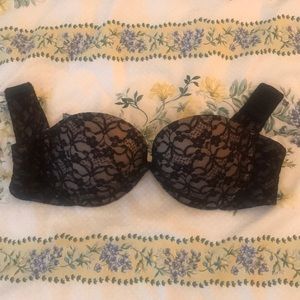 Black Lace Strapless Bra